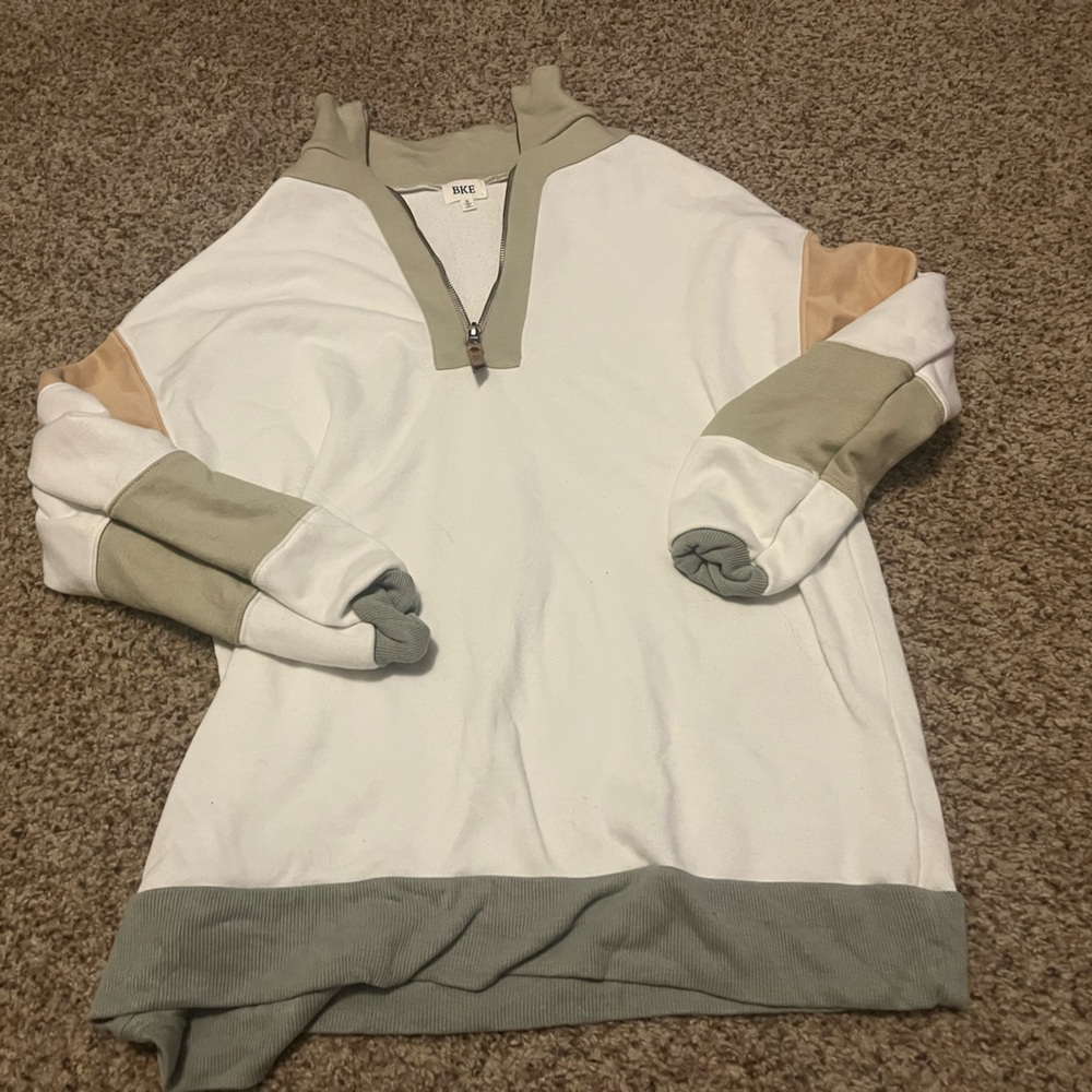 Color block quarter zip long sleeve from The Buckle in size small